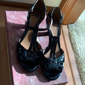 Black patent heels. 3”